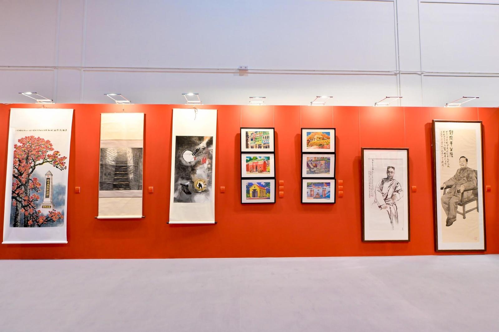 Self Photos / Files - 813Exhibition2