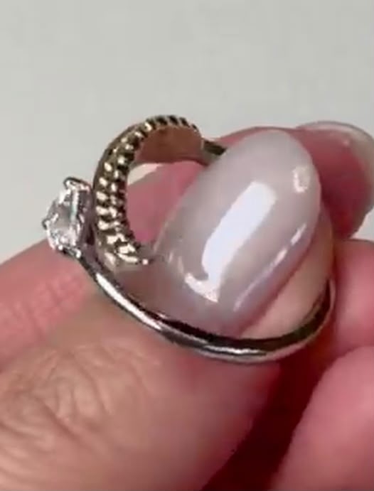 Self Photos / Files - Feather Ring with diamond 8